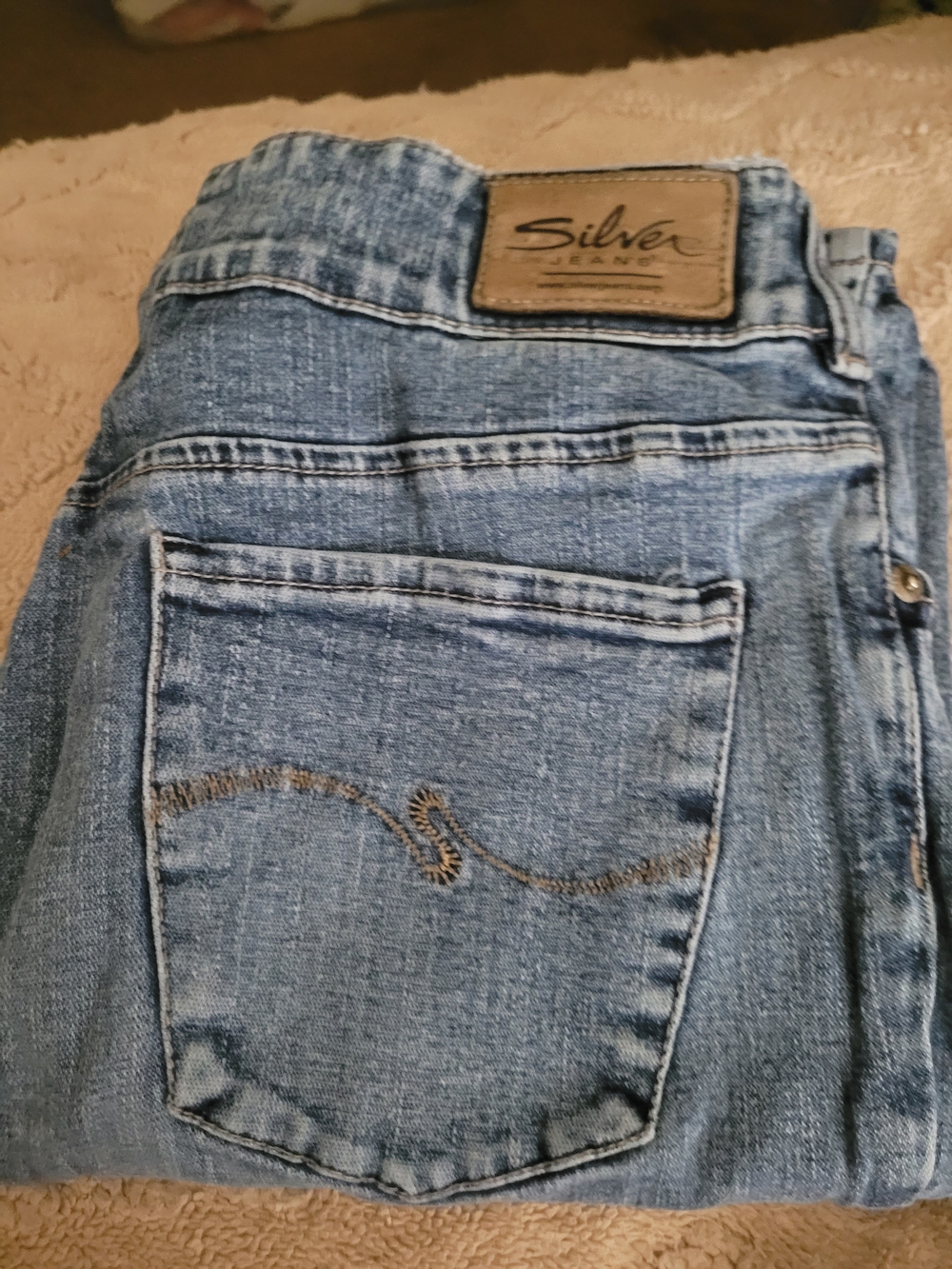 Silver Jeans Women's Faded Light Blue Straight Leg Jeans